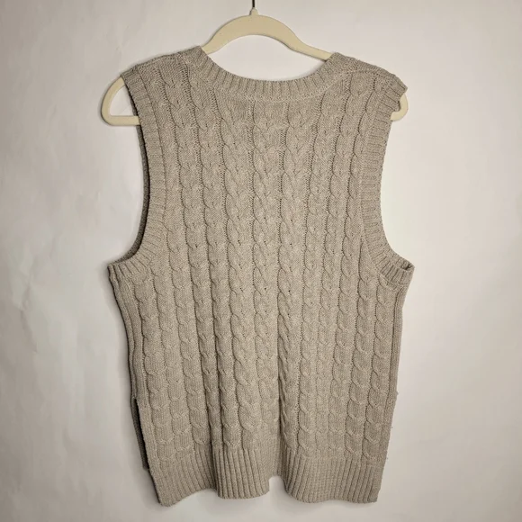 Cupcakes & Cashmere Gray Cotton blend Cable Knit V Neck High Low Sweater Vest - Picture 4 of 6